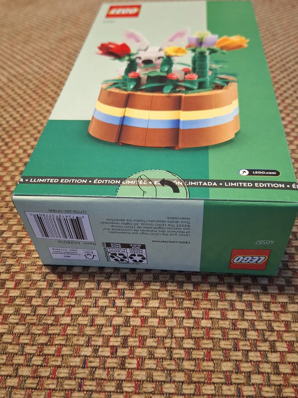 LEGO Easter Themed Builds - 40471  Chick, 30587 Basket, & 30643 Chickens